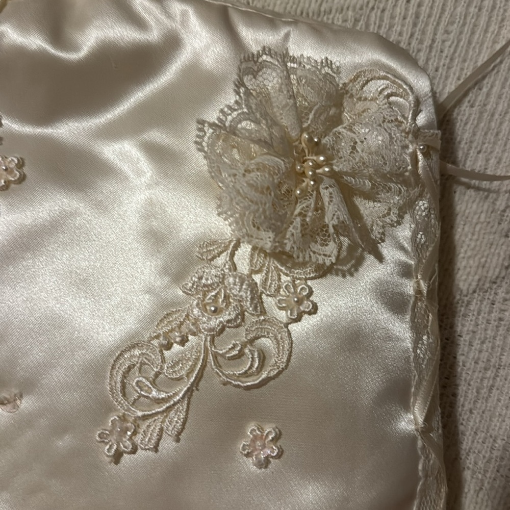 Fashioned by Sophia Bridal silk purse - Picture 3 of 8